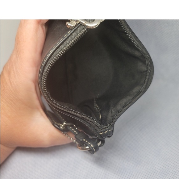 Coach Wristlet Leather - Picture 4 of 5